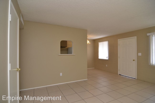 Building Photo - 2 br, 1 bath House - 2735 N. York Pl.