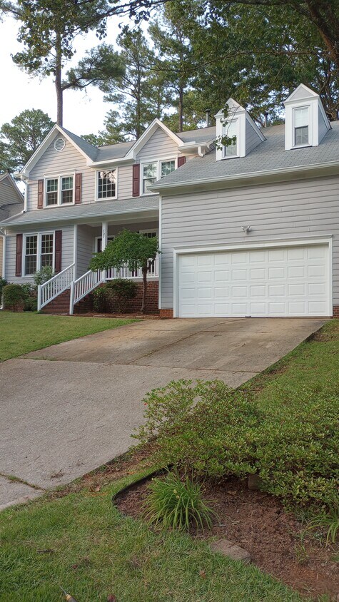 Primary Photo - 107 Bebington Dr