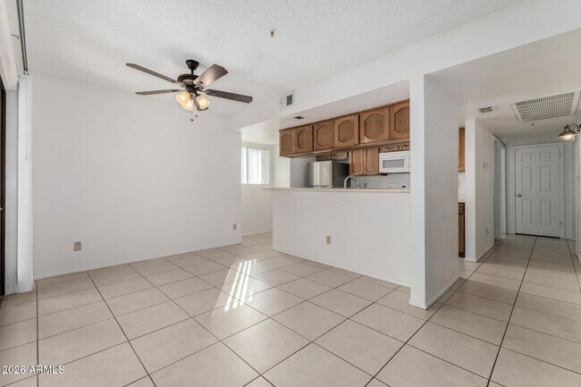 Foto del edificio - 7510 E Thomas Rd