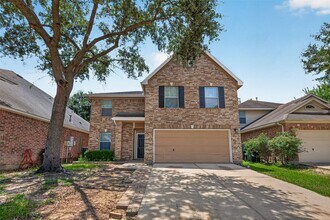 Building Photo - 10031 Magnolia Way