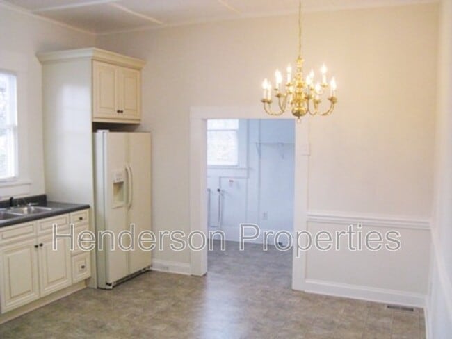 Building Photo - 1207 E 34th St