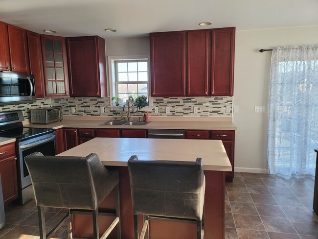 Foto del edificio - 438 Alexandria Ct