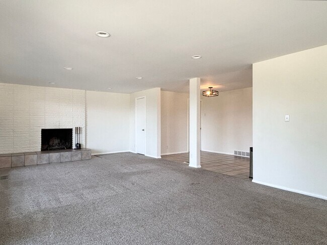 Foto del edificio - 2814 Arcadia Heights Cir