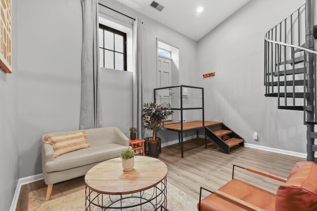 Foto del edificio - 404 Grindall St