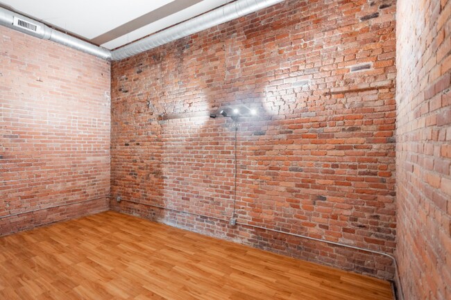 Foto del edificio - 6200 2nd Ave