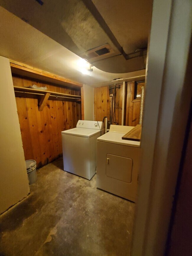 Foto del edificio - Converse Ave