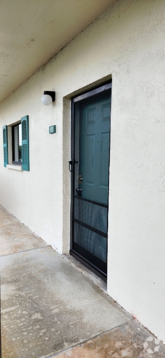 Building Photo - 420 Breakwater Dr