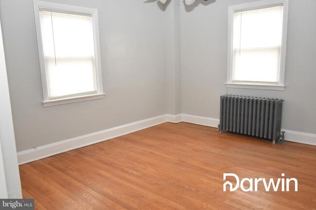 Building Photo - 821 Mt Holly St