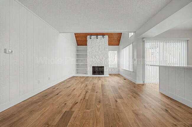 Building Photo - 2439 S Xanadu Way