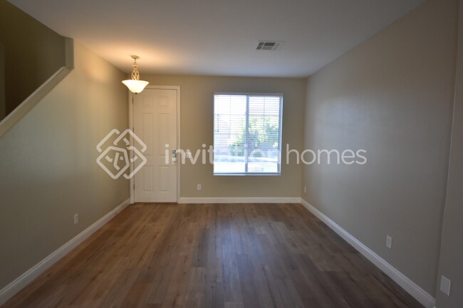 Building Photo - 1003 Pecos River Ave