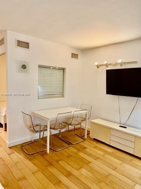 Building Photo - 945 Meridian Ave