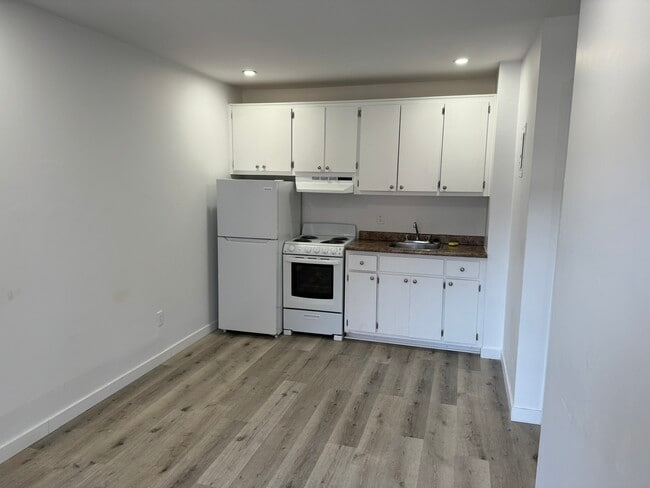Building Photo - 5051 rue Berri