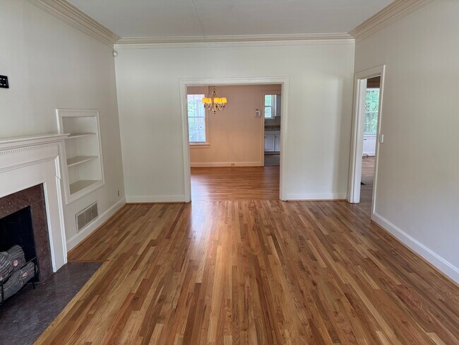 Living Room looking to Dining Room - 1520 Hilton Ave