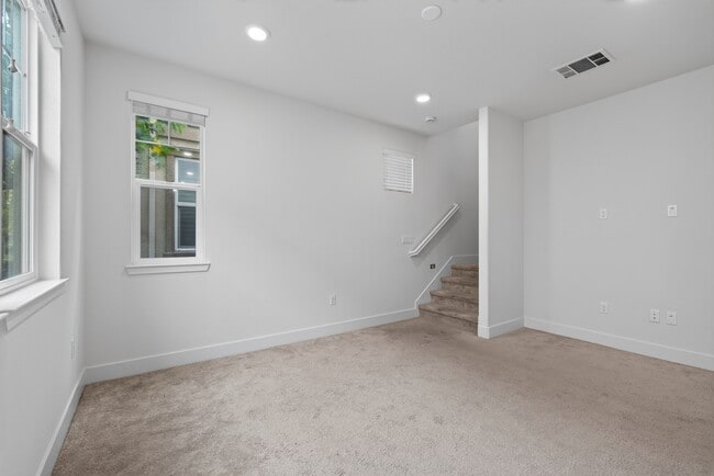 Building Photo - 2823 Alliston Loop