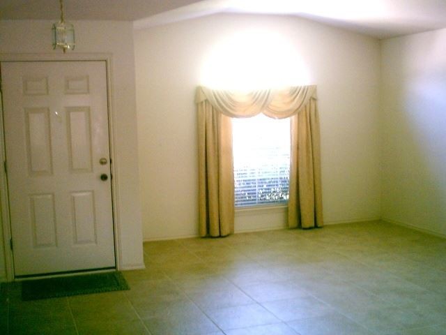 Building Photo - 4 br, 2 bath House - 1406 Royce Ln.