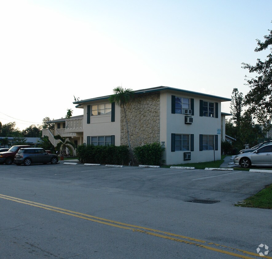 Foto del edificio - Harbordale Residences 13th Street  
