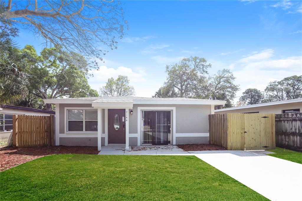 Primary Photo - 7144 35th Ave N