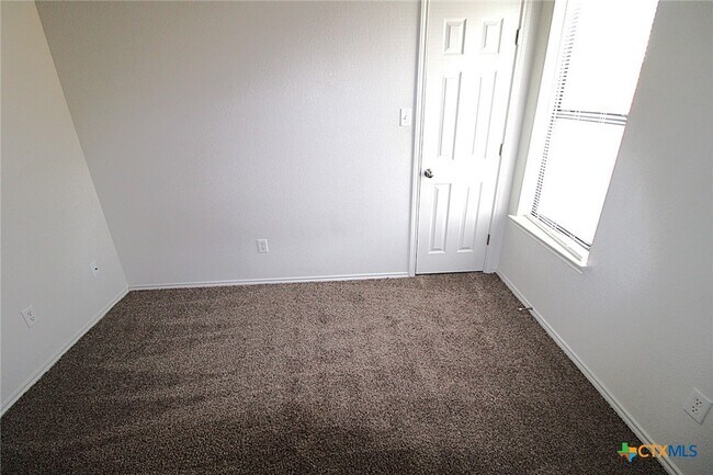 Building Photo - 4102 Janelle Dr