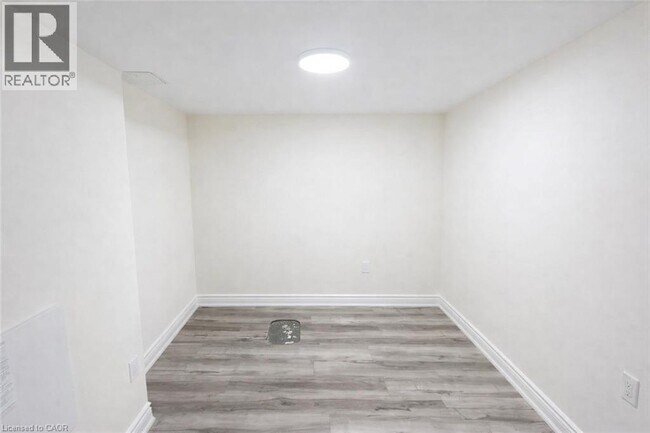 Photo du bâtiment - 592 Blair Creek Dr