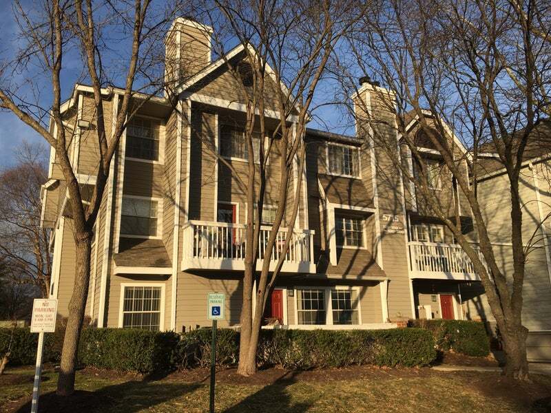 5708 Chapman Mill Dr Unit 200, North Bethesda, MD 20852 Condo for