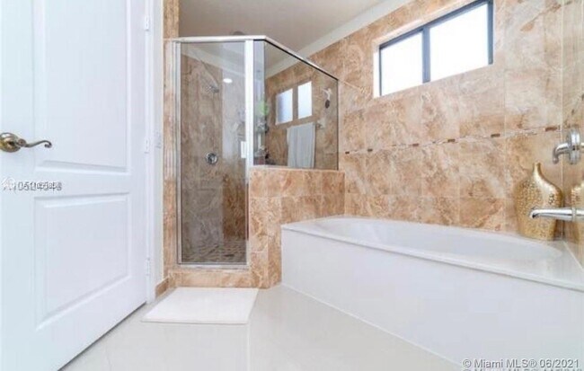 Foto del edificio - 16588 SW 44th St