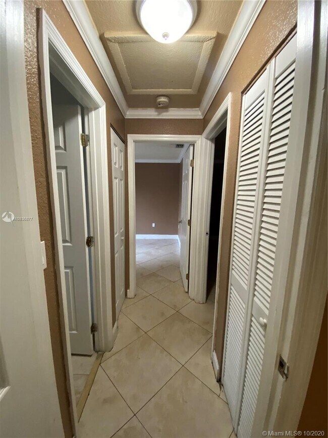 Foto del edificio - 411 SW 9th St