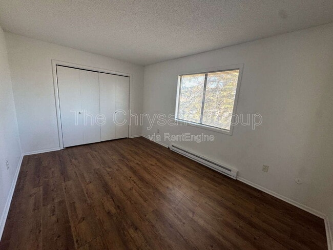 Building Photo - 2406 Marquette Rd