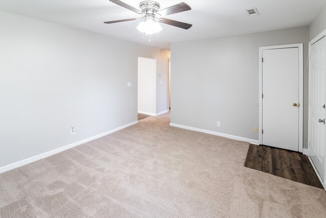 Building Photo - 124 Jean Wells Dr