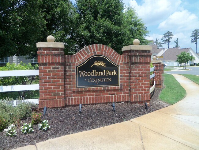 Foto del edificio - READY NOW!! End-Unit Loft-Style Condo w/1s...