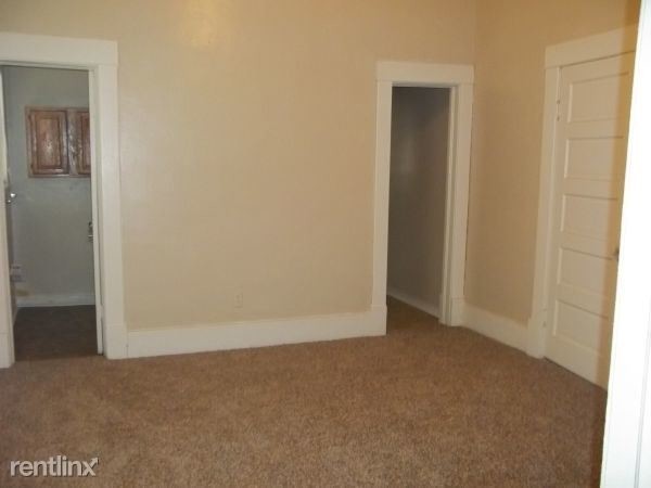 Building Photo - 1108 N Waco Ave