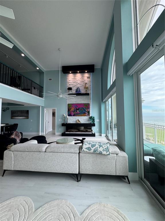 Foto del edificio - 200 Ocean Crest Dr