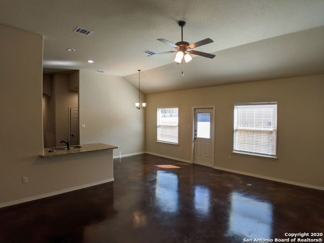 Building Photo - 10159 Westover Bluff