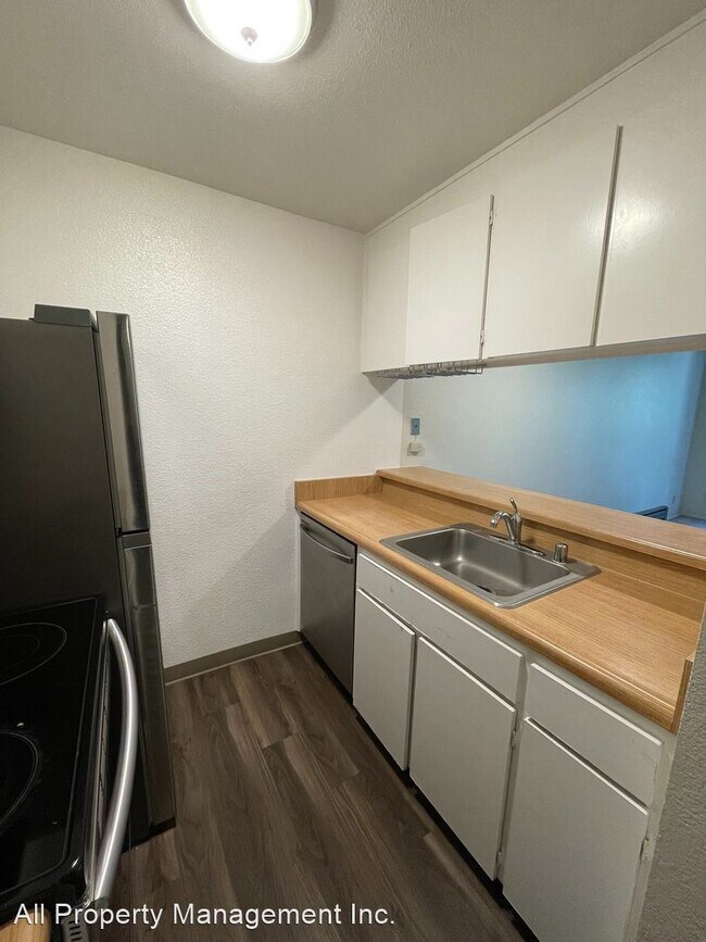 Building Photo - Studio, 1 bath House - 6350 Shelter Creek ...