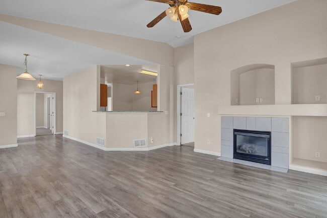 Foto del edificio - 3415 Gunn Peak View