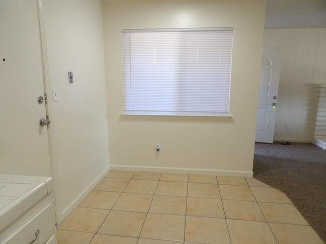 Foto del edificio - 5293 N 4th St