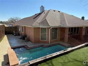 Building Photo - 7702 Fox Chase Dr