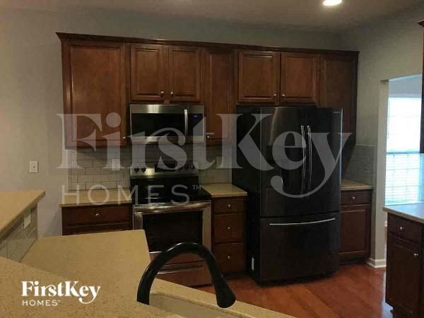 Foto del edificio - 6004 Springs St