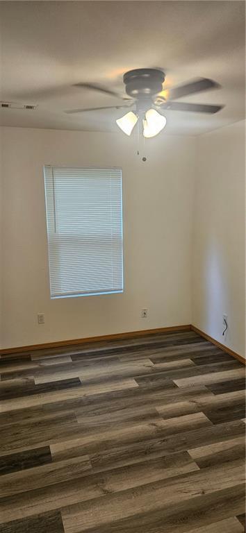 Foto del edificio - 1983 S Razorback Rd