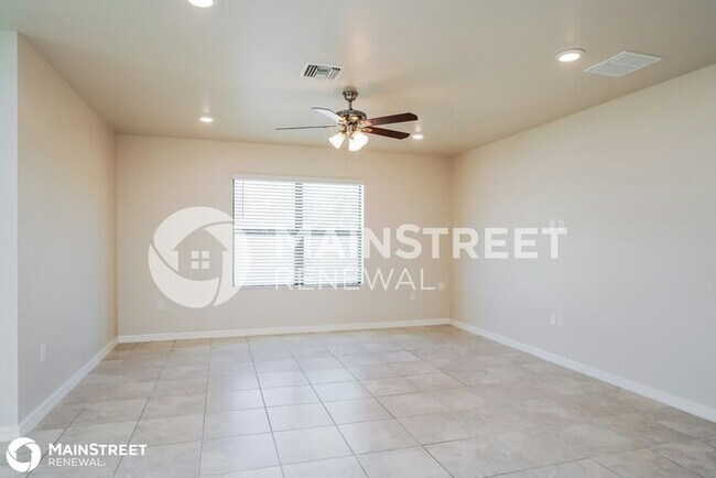 Foto del edificio - 10807 MARLBERRY WAY, NORTH FORT MYERS, FL ...