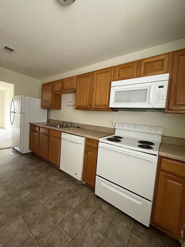 161 Delmar Ln, Newport News, VA 23602 Townhome Rentals in Newport