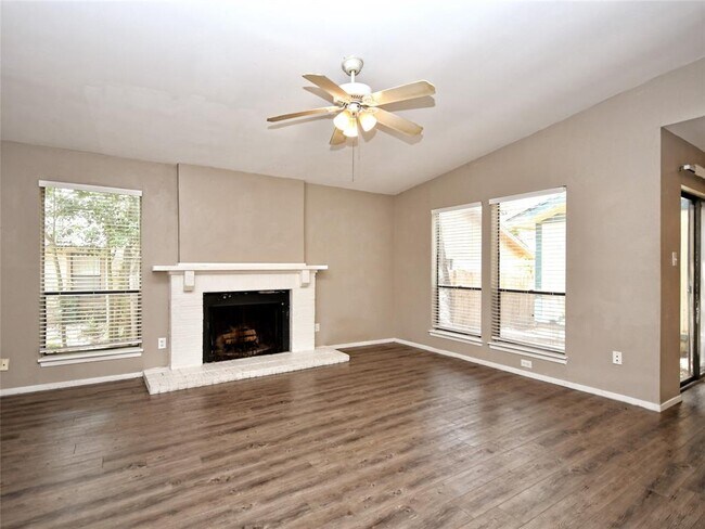 Building Photo - 8415 Fathom Cir