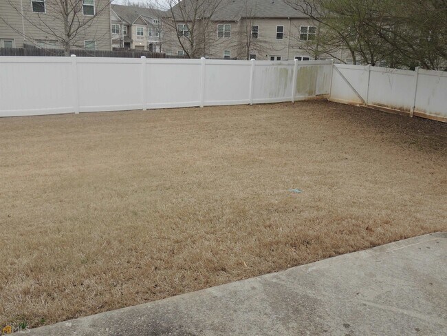 Foto del edificio - 2841 Walden Lake Bend