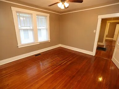 Foto del edificio - 717 N Jackson St
