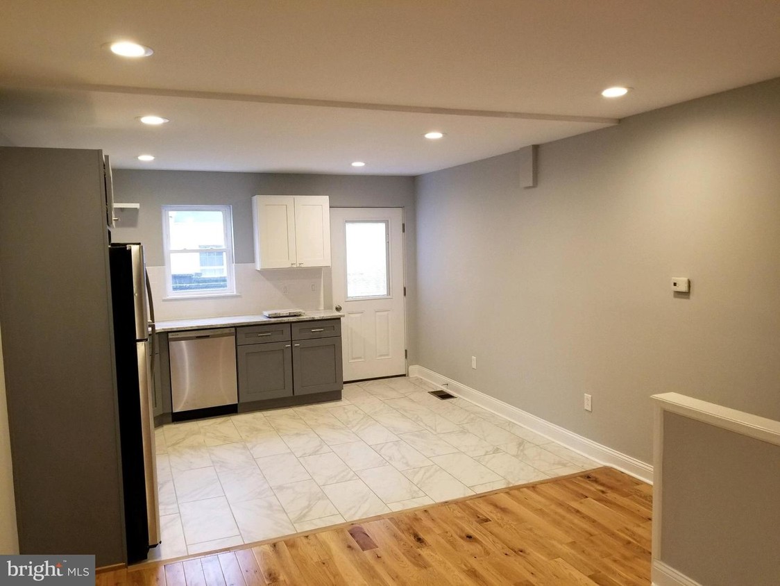 Foto principal - 132 Mercy St
