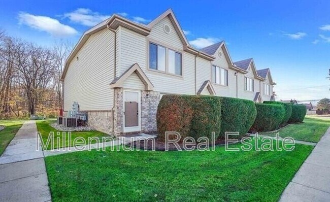 Foto del edificio - 50406 Bay Run S