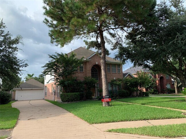 Building Photo - 15410 Autumn Sky Ln