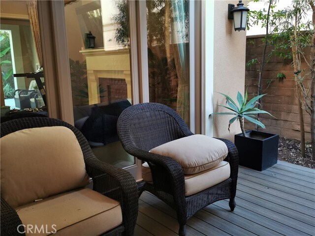 Building Photo - 16 Branding Iron