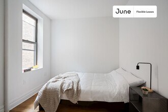Building Photo - Lovely Private ROOM in Greenpoint