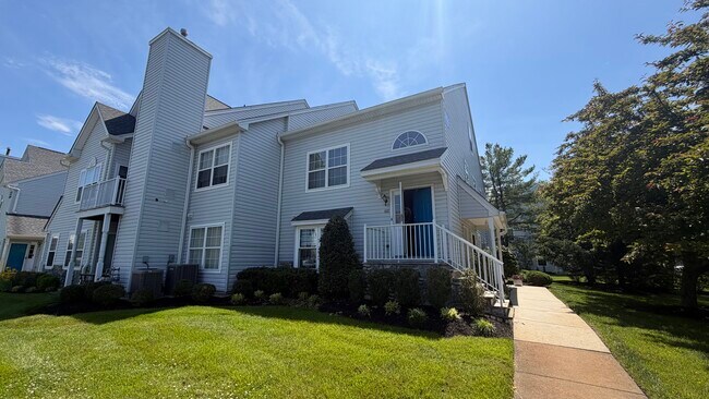 MAIN EXTERIOR - 1010 Squirrel Rd
