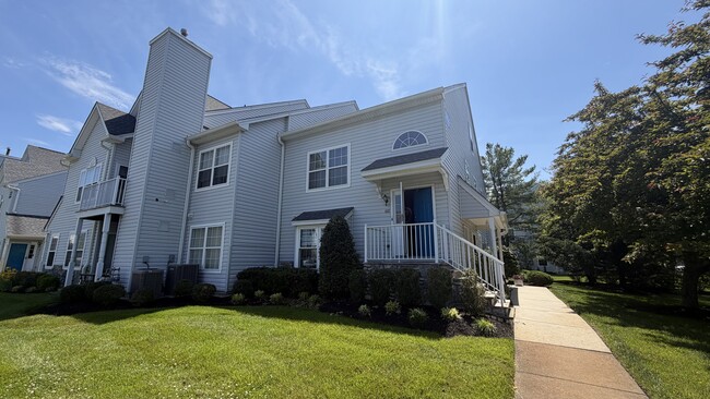 MAIN EXTERIOR - 1010 Squirrel Rd
